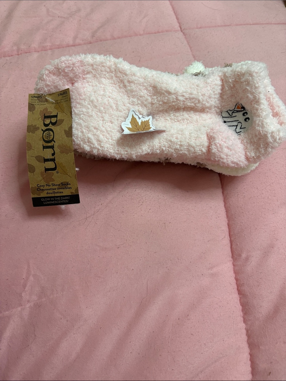 Born Plush No-Show Fuzzy Socks in Light Pink with Cat Embroidery